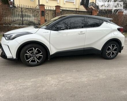 Белый Тойота C-HR, объемом двигателя 2 л и пробегом 36 тыс. км за 30500 $, фото 26 на Automoto.ua