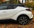 Белый Тойота C-HR, объемом двигателя 1.8 л и пробегом 79 тыс. км за 26290 $, фото 9 на Automoto.ua