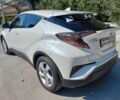 Белый Тойота C-HR, объемом двигателя 1.8 л и пробегом 113 тыс. км за 27480 $, фото 10 на Automoto.ua