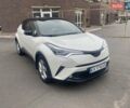 Белый Тойота C-HR, объемом двигателя 1.2 л и пробегом 91 тыс. км за 20700 $, фото 4 на Automoto.ua