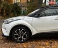 Белый Тойота C-HR, объемом двигателя 1.8 л и пробегом 79 тыс. км за 26290 $, фото 10 на Automoto.ua