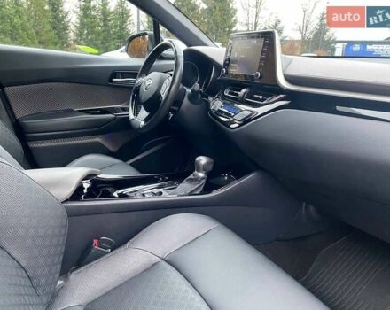 Белый Тойота C-HR, объемом двигателя 1.99 л и пробегом 91 тыс. км за 26350 $, фото 17 на Automoto.ua