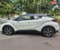 Белый Тойота C-HR, объемом двигателя 1.99 л и пробегом 55 тыс. км за 28400 $, фото 4 на Automoto.ua