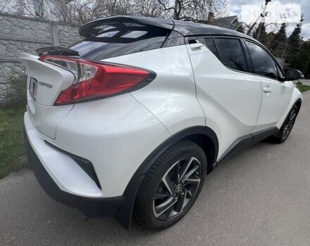 Білий Тойота C-HR, об'ємом двигуна 2 л та пробігом 30 тис. км за 20500 $, фото 15 на Automoto.ua