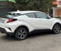 Білий Тойота C-HR, об'ємом двигуна 1.8 л та пробігом 92 тис. км за 26500 $, фото 17 на Automoto.ua