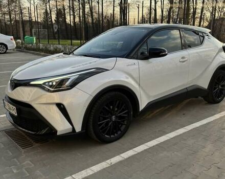 Белый Тойота C-HR, объемом двигателя 1.99 л и пробегом 74 тыс. км за 28500 $, фото 16 на Automoto.ua