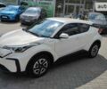 Белый Тойота C-HR, объемом двигателя 0 л и пробегом 17 тыс. км за 24500 $, фото 2 на Automoto.ua