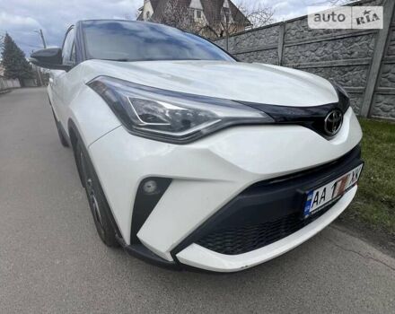 Белый Тойота C-HR, объемом двигателя 2 л и пробегом 30 тыс. км за 20500 $, фото 9 на Automoto.ua