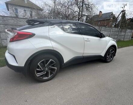 Белый Тойота C-HR, объемом двигателя 2 л и пробегом 30 тыс. км за 21000 $, фото 14 на Automoto.ua