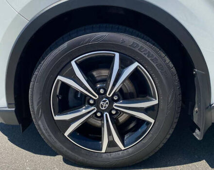 Білий Тойота C-HR, об'ємом двигуна 1.2 л та пробігом 40 тис. км за 24900 $, фото 15 на Automoto.ua