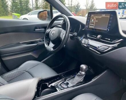Белый Тойота C-HR, объемом двигателя 1.99 л и пробегом 91 тыс. км за 26350 $, фото 18 на Automoto.ua