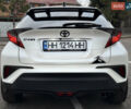 Белый Тойота C-HR, объемом двигателя 1.99 л и пробегом 32 тыс. км за 23999 $, фото 11 на Automoto.ua
