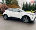 Белый Тойота C-HR, объемом двигателя 1.99 л и пробегом 91 тыс. км за 26350 $, фото 3 на Automoto.ua