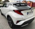 Білий Тойота C-HR, об'ємом двигуна 2 л та пробігом 73 тис. км за 26900 $, фото 14 на Automoto.ua