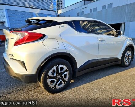 Білий Тойота C-HR, об'ємом двигуна 0 л та пробігом 62 тис. км за 18800 $, фото 1 на Automoto.ua