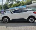 Белый Тойота C-HR, объемом двигателя 0 л и пробегом 17 тыс. км за 24500 $, фото 1 на Automoto.ua