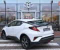 Белый Тойота C-HR, объемом двигателя 1.8 л и пробегом 81 тыс. км за 24905 $, фото 1 на Automoto.ua
