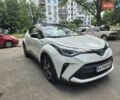 Белый Тойота C-HR, объемом двигателя 1.99 л и пробегом 55 тыс. км за 28400 $, фото 1 на Automoto.ua
