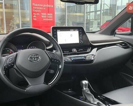 Белый Тойота C-HR, объемом двигателя 1.99 л и пробегом 64 тыс. км за 27507 $, фото 20 на Automoto.ua