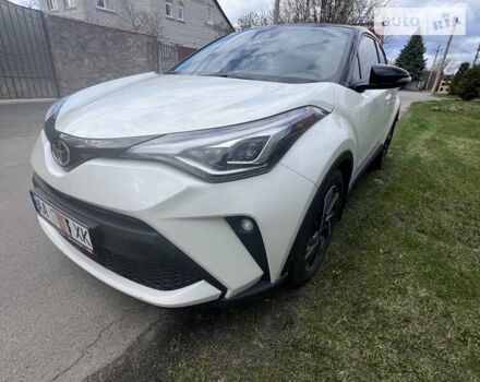 Белый Тойота C-HR, объемом двигателя 2 л и пробегом 30 тыс. км за 21000 $, фото 6 на Automoto.ua