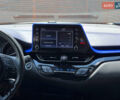 Белый Тойота C-HR, объемом двигателя 2 л и пробегом 70 тыс. км за 21400 $, фото 18 на Automoto.ua