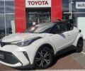 Белый Тойота C-HR, объемом двигателя 1.99 л и пробегом 94 тыс. км за 29291 $, фото 1 на Automoto.ua