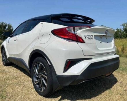 Белый Тойота C-HR, объемом двигателя 2 л и пробегом 57 тыс. км за 6300 $, фото 2 на Automoto.ua