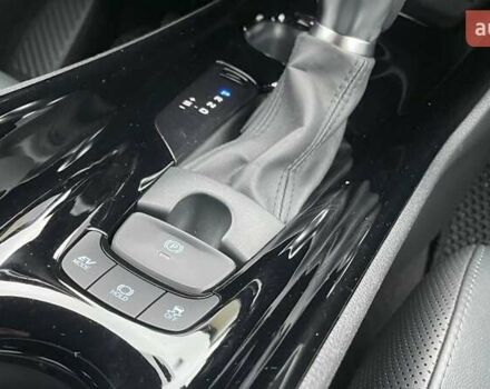 Белый Тойота C-HR, объемом двигателя 1.99 л и пробегом 64 тыс. км за 27507 $, фото 27 на Automoto.ua
