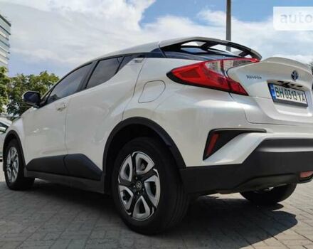 Білий Тойота C-HR, об'ємом двигуна 0 л та пробігом 17 тис. км за 24500 $, фото 8 на Automoto.ua