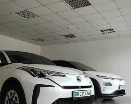 Білий Тойота C-HR, об'ємом двигуна 0 л та пробігом 17 тис. км за 24500 $, фото 18 на Automoto.ua