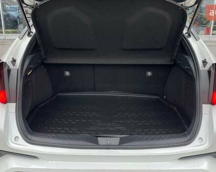 Белый Тойота C-HR, объемом двигателя 1.99 л и пробегом 64 тыс. км за 27507 $, фото 19 на Automoto.ua