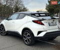 Белый Тойота C-HR, объемом двигателя 1.99 л и пробегом 32 тыс. км за 23999 $, фото 10 на Automoto.ua