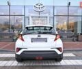 Белый Тойота C-HR, объемом двигателя 1.8 л и пробегом 81 тыс. км за 24905 $, фото 3 на Automoto.ua