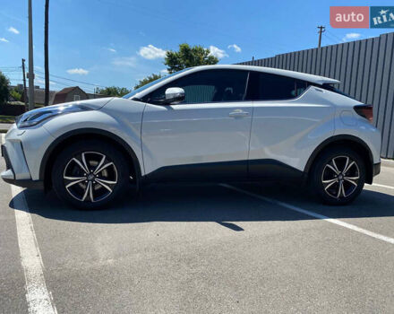 Білий Тойота C-HR, об'ємом двигуна 1.2 л та пробігом 40 тис. км за 24900 $, фото 4 на Automoto.ua