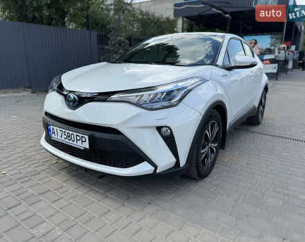Белый Тойота C-HR, объемом двигателя 1.8 л и пробегом 38 тыс. км за 28900 $, фото 7 на Automoto.ua