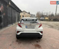 Білий Тойота C-HR, об'ємом двигуна 1.99 л та пробігом 28 тис. км за 24000 $, фото 4 на Automoto.ua