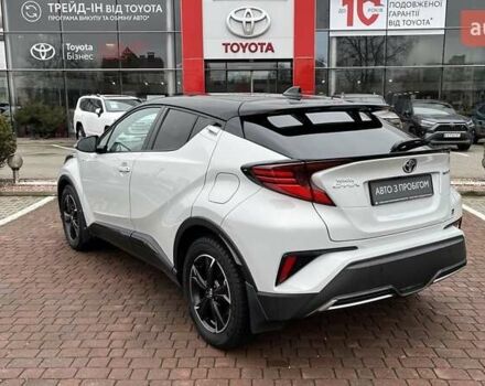 Белый Тойота C-HR, объемом двигателя 1.99 л и пробегом 26 тыс. км за 30700 $, фото 1 на Automoto.ua