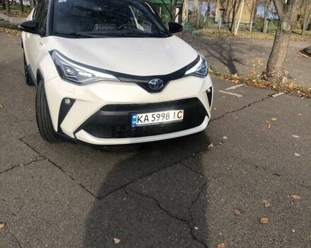 Білий Тойота C-HR, об'ємом двигуна 1.99 л та пробігом 34 тис. км за 30000 $, фото 6 на Automoto.ua