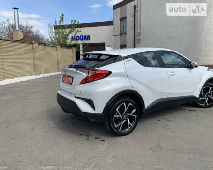 Білий Тойота C-HR, об'ємом двигуна 0 л та пробігом 37 тис. км за 23499 $, фото 3 на Automoto.ua