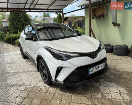 Белый Тойота C-HR, объемом двигателя 1.99 л и пробегом 135 тыс. км за 26900 $, фото 12 на Automoto.ua