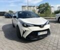 Белый Тойота C-HR, объемом двигателя 2 л и пробегом 81 тыс. км за 29400 $, фото 1 на Automoto.ua