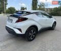 Белый Тойота C-HR, объемом двигателя 1.8 л и пробегом 38 тыс. км за 28900 $, фото 3 на Automoto.ua