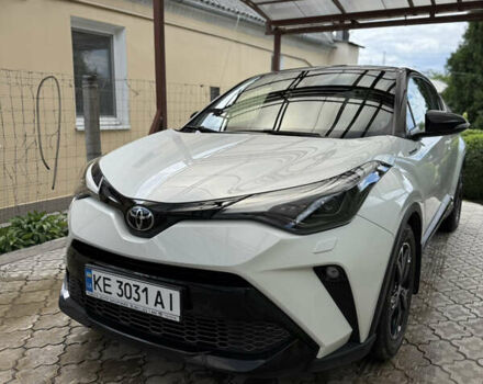 Белый Тойота C-HR, объемом двигателя 1.99 л и пробегом 135 тыс. км за 26900 $, фото 5 на Automoto.ua