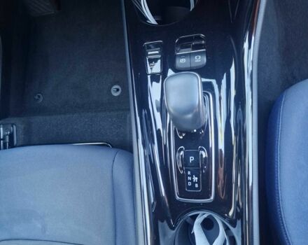 Белый Тойота C-HR, объемом двигателя 0 л и пробегом 73 тыс. км за 19000 $, фото 8 на Automoto.ua