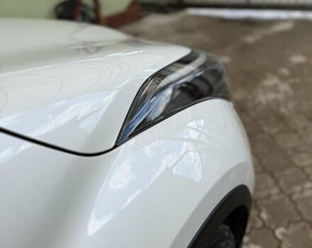 Белый Тойота C-HR, объемом двигателя 1.99 л и пробегом 135 тыс. км за 26900 $, фото 43 на Automoto.ua