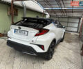 Белый Тойота C-HR, объемом двигателя 1.99 л и пробегом 135 тыс. км за 26900 $, фото 9 на Automoto.ua