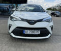 Белый Тойота C-HR, объемом двигателя 1.8 л и пробегом 38 тыс. км за 28900 $, фото 1 на Automoto.ua