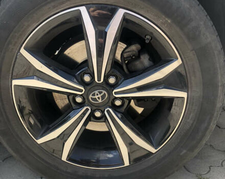 Белый Тойота C-HR, объемом двигателя 2 л и пробегом 36 тыс. км за 28900 $, фото 20 на Automoto.ua