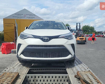 Білий Тойота C-HR, об'ємом двигуна 1.99 л та пробігом 28 тис. км за 24000 $, фото 19 на Automoto.ua