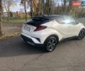 Білий Тойота C-HR, об'ємом двигуна 1.99 л та пробігом 34 тис. км за 30000 $, фото 3 на Automoto.ua